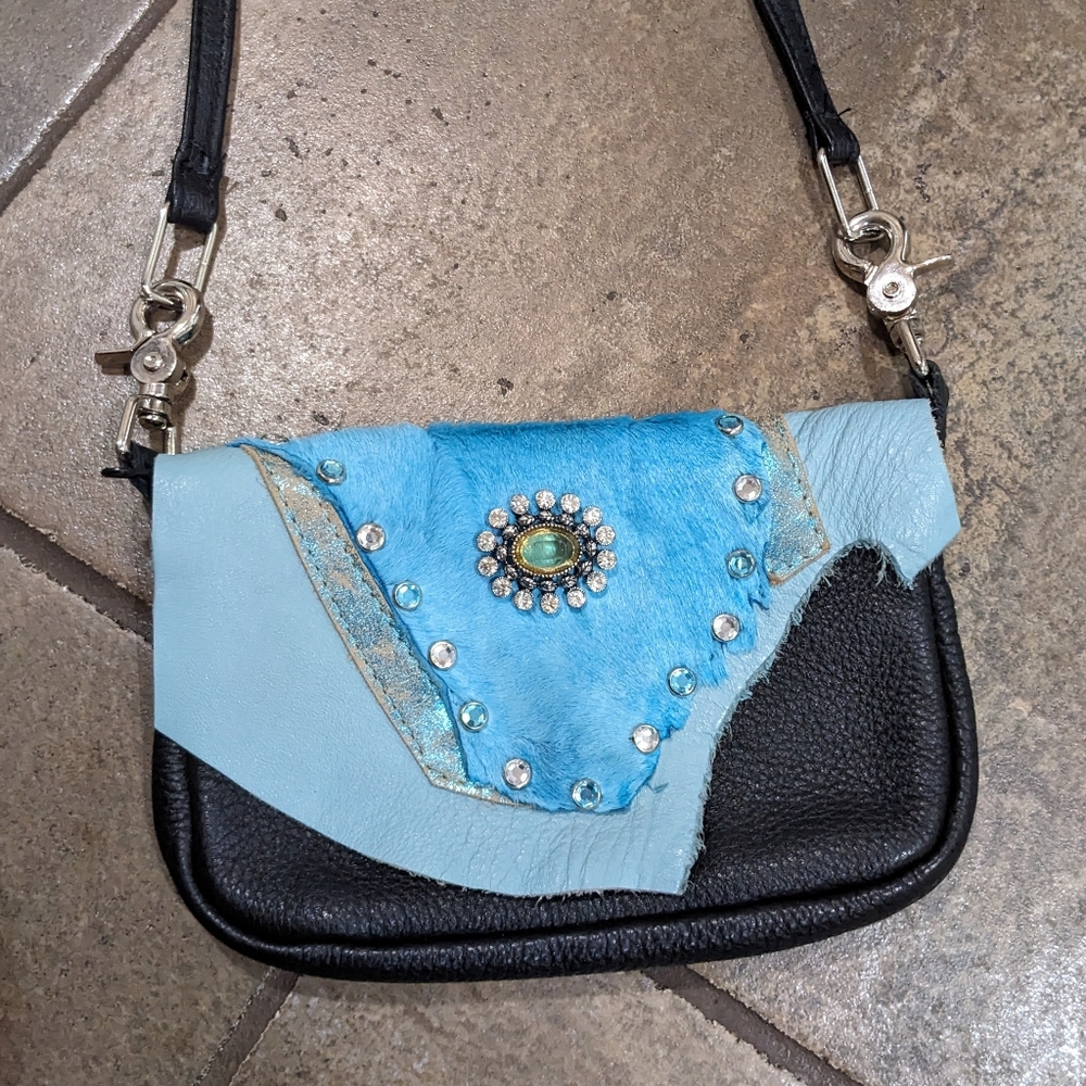 Vintage Avant Garde Stagecoach Western  Leather Crossbody Bag Turquoise & Black - Picture 4 of 14